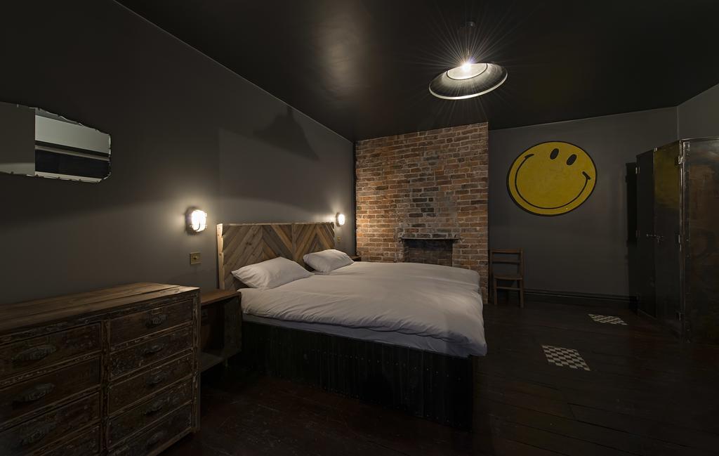 Le Bateau Aparthotel Liverpool Room photo