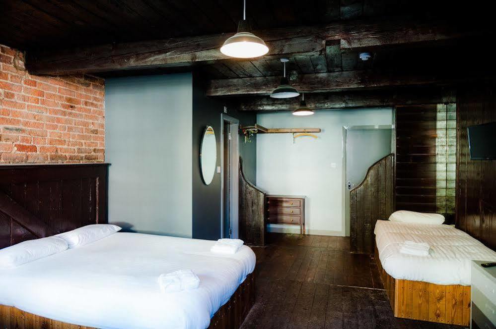 Le Bateau Aparthotel Liverpool Exterior photo