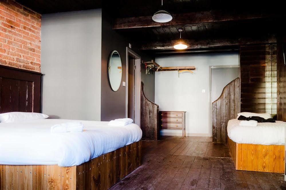Le Bateau Aparthotel Liverpool Exterior photo