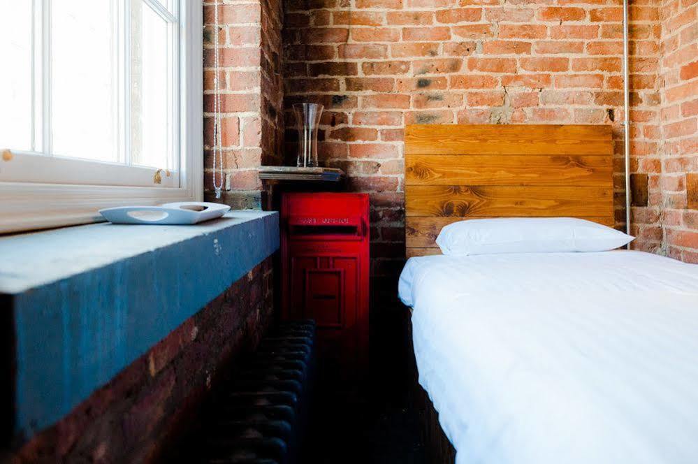 Le Bateau Aparthotel Liverpool Exterior photo