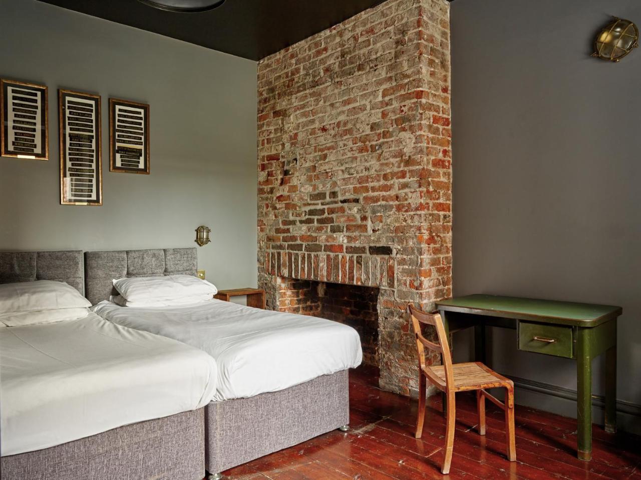 Le Bateau Aparthotel Liverpool Exterior photo